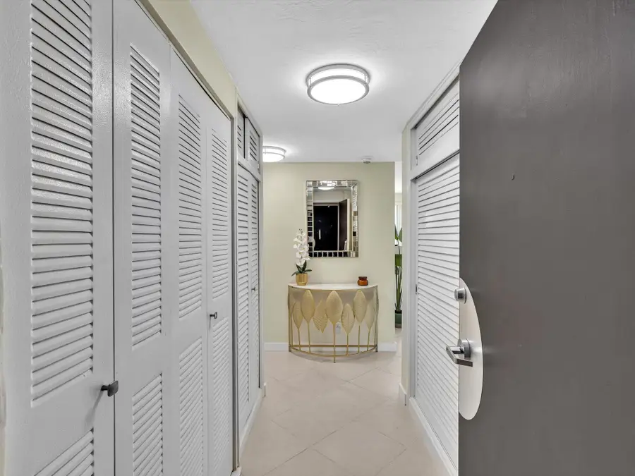 3300 NE 36th Street #420, Fort Lauderdale, FL 33308 - #2