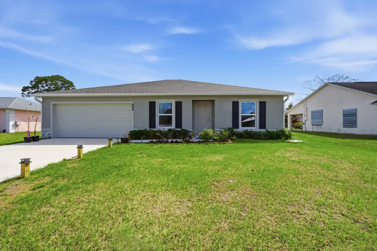 684 SE Crescent Avenue, Port Saint Lucie, FL 34984 - #1