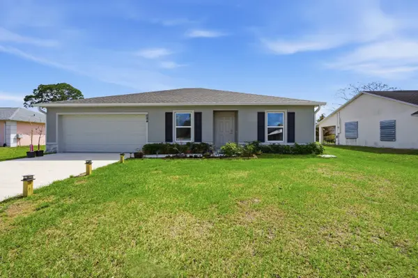 684 SE Crescent Avenue, Port St Lucie, FL 34984