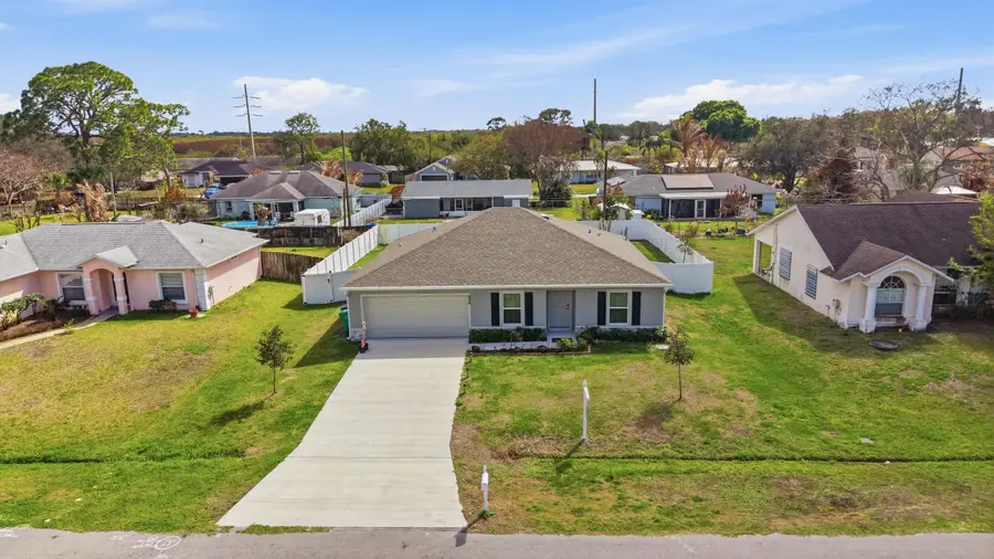 684 SE Crescent Avenue, Port Saint Lucie, FL 34984 - #3