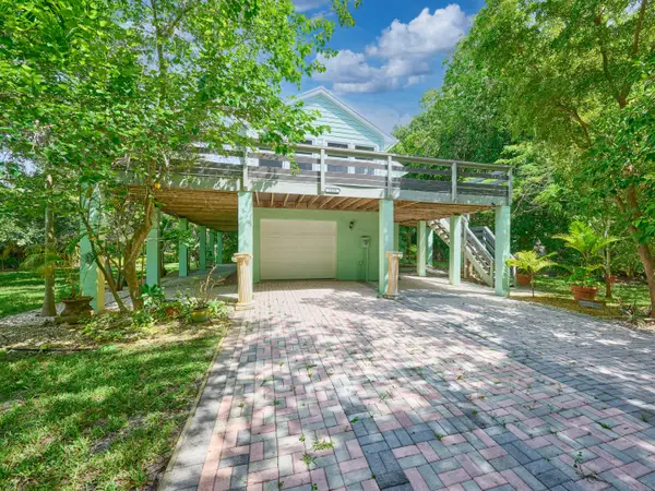1398 SW Palm City Road, Stuart, FL 34994