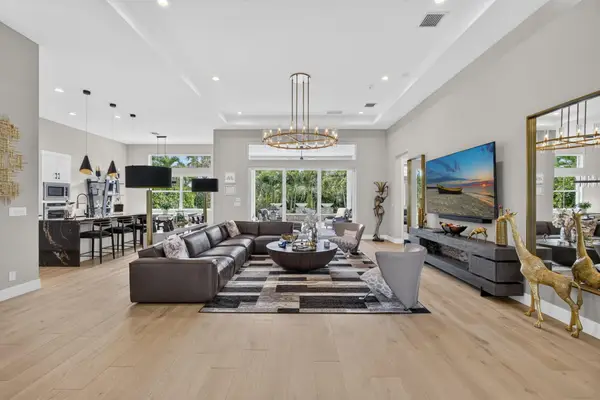 9964 Seagrass Way, Palm Beach Gardens, FL 33412
