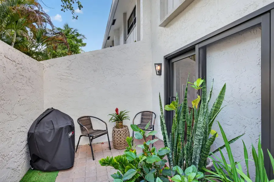 547 NE 7th Avenue, Fort Lauderdale, FL 33301 - #2