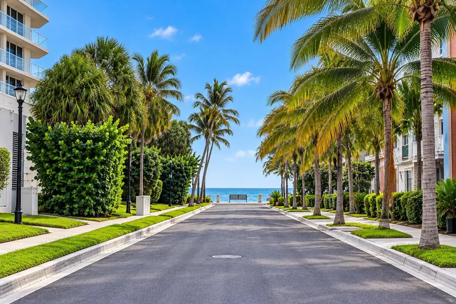 336 Balboa Street, Hollywood, FL 33019 - #2