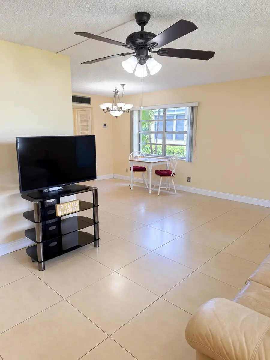 391 Burgundy I Avenue, Delray Beach, FL 33484 - #3