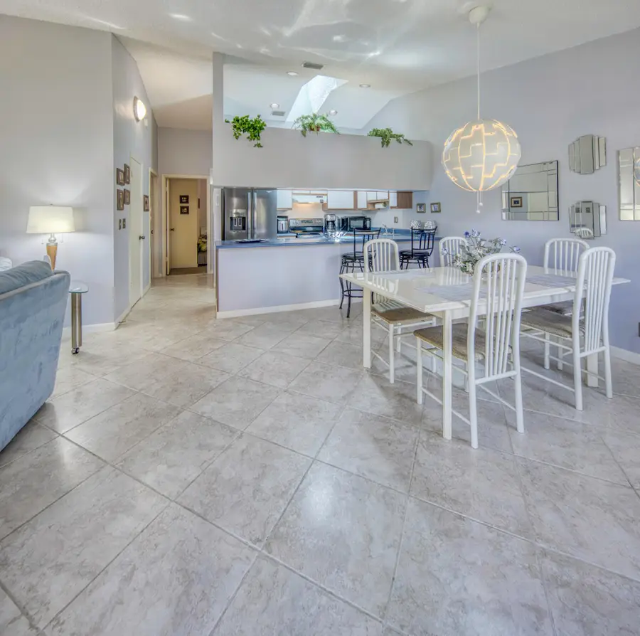 815 Andrew Redding Road #201, Lantana, FL 33462 - #2