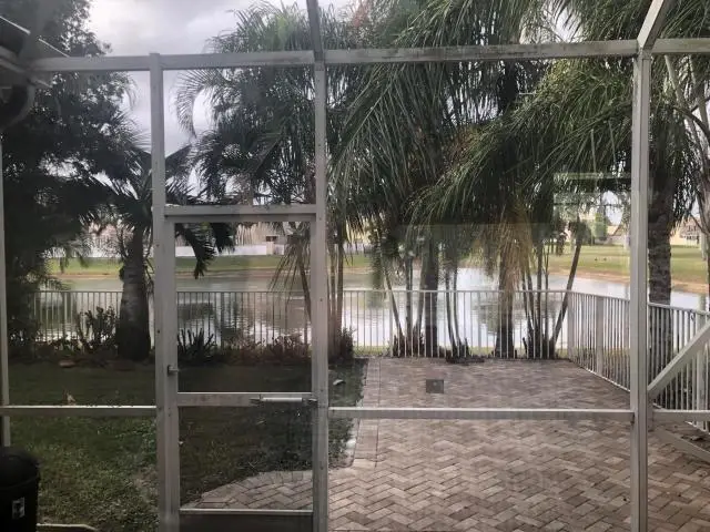 147 Kensington Way, Royal Palm Beach, FL 33414 - #2