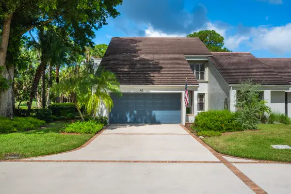 40 Edinburgh Drive, Palm Beach Gardens, FL 33418