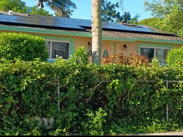 4872 Caribbean Boulevard, West Palm Beach, FL 33407
