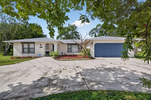 102 SW Evans Avenue, Port St Lucie, FL 34984