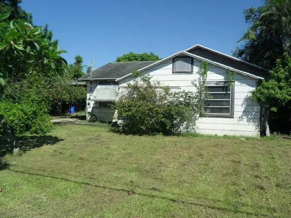 4639 Sunset Lane, West Palm Beach, FL 33415