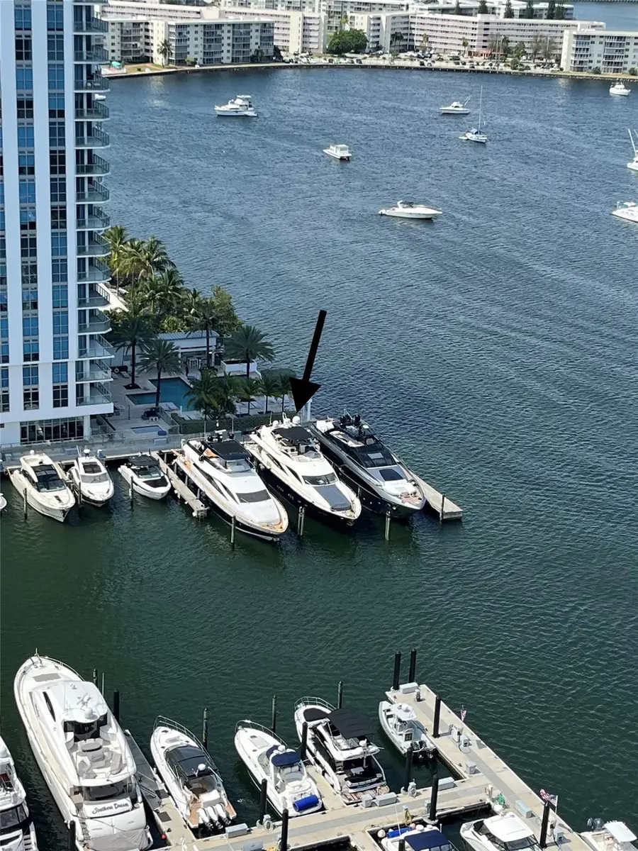 17211 Biscayne Boulevard, Aventura, FL 33160 - #2