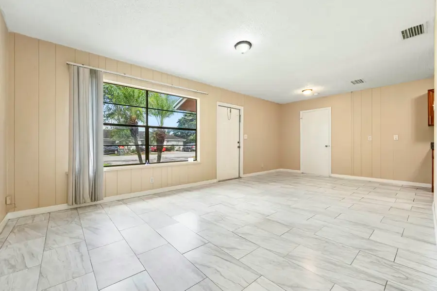 816 NE 22nd Street, Belle Glade, FL 33430 - #3
