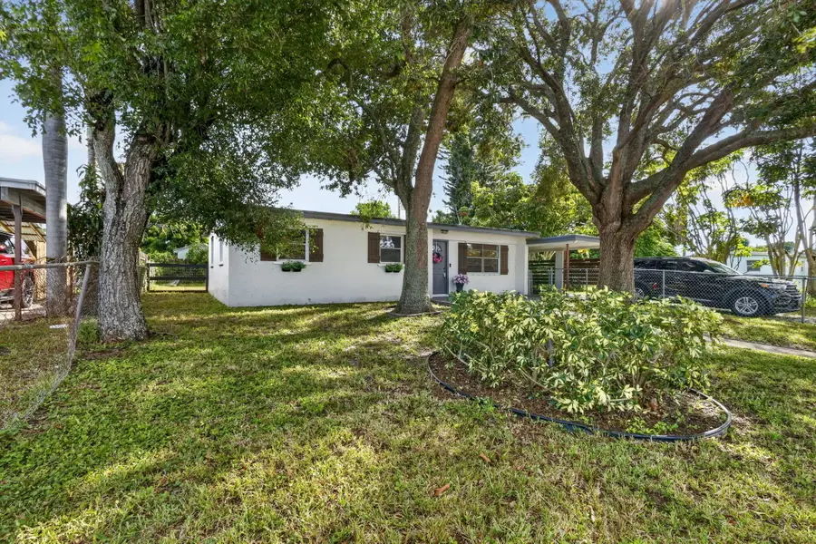 3842 Ocala Road, Lake Worth, FL 33462 - #2