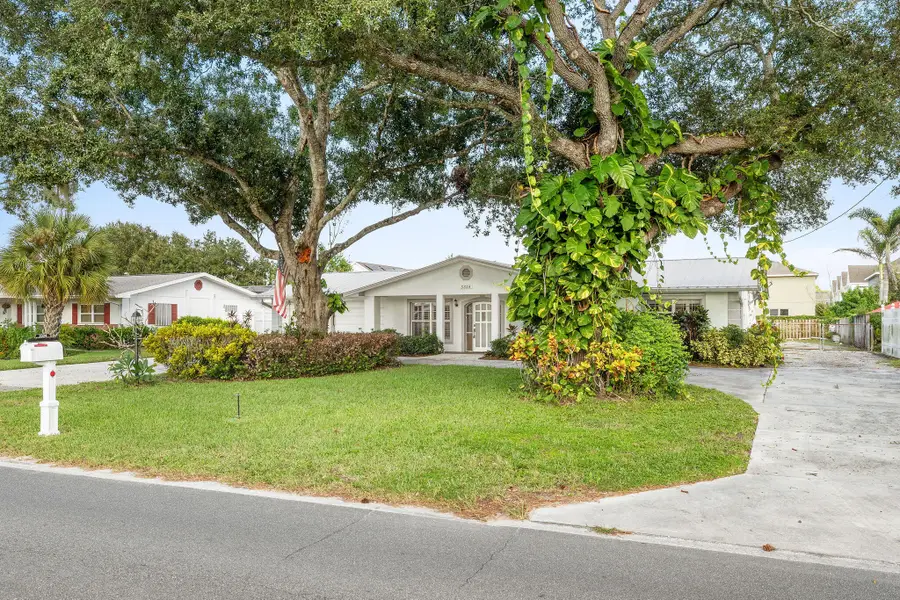 3324 Sunrise Boulevard, Fort Pierce, FL 34982 - #2