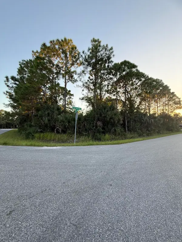 1832 Firethorn Road Nw, Palm Bay, FL 32907