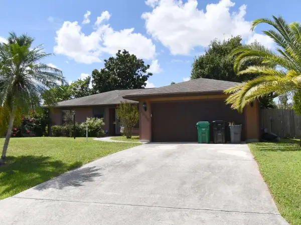1656 SW Norman Lane, Port St Lucie, FL 34984