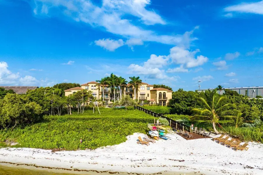910 Via Villagio, Hypoluxo, FL 33462 - #2