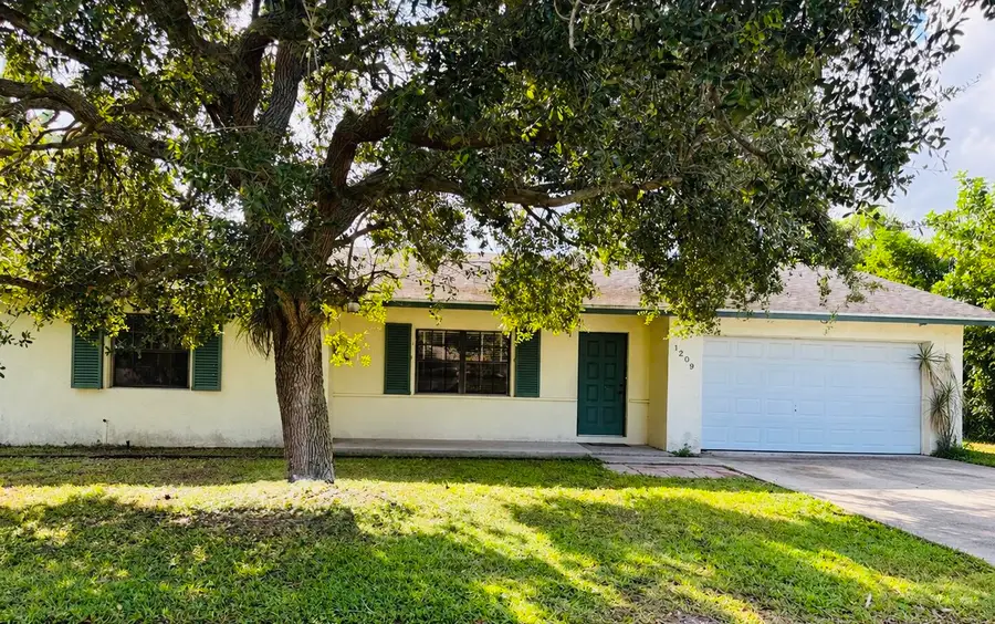 1209 NW 8th Street, Boynton Beach, FL 33426 - #2
