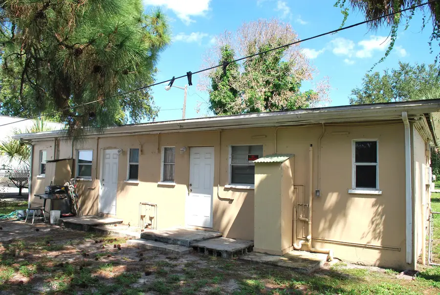 431 N 13th Street, Fort Pierce, FL 34950 - #3