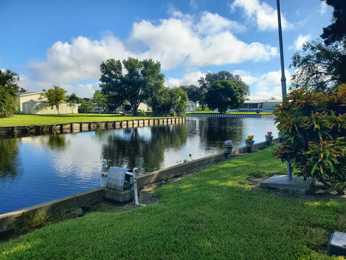 1122 Azalea Avenue, Moore Haven, FL 33471 - #1