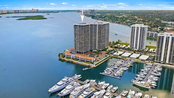 100 Lakeshore Drive #251, North Palm Beach, FL 33408