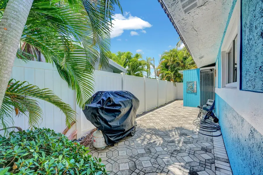 3488 NE 19th Avenue, Oakland Park, FL 33306 - #2