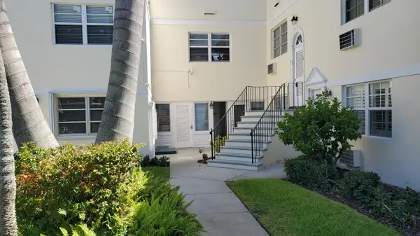 31 S Golfview Road, Lake Worth Beach, FL 33460