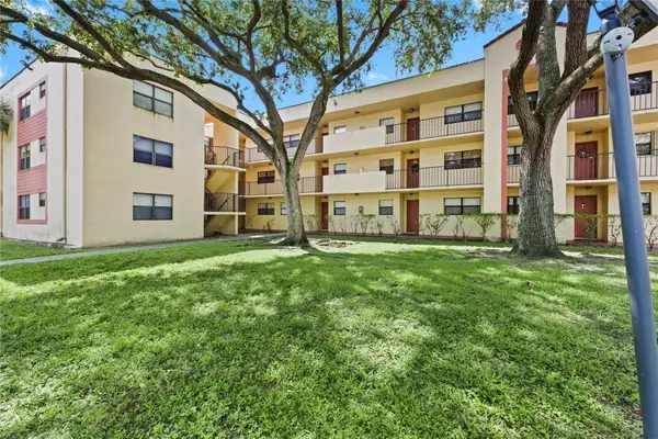 3199 Foxcroft Road #304, Miramar, FL 33025