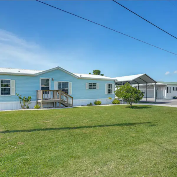 2128 SE 32nd Street, Okeechobee, FL 34974