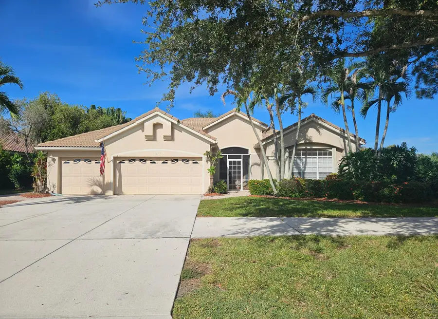 909 SW Lake Charles Circle, Port Saint Lucie, FL 34986 - #2