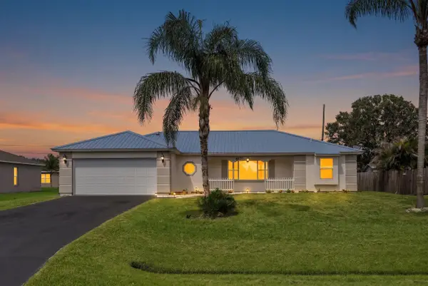 1051 SW Dubois, Port St Lucie, FL 34953
