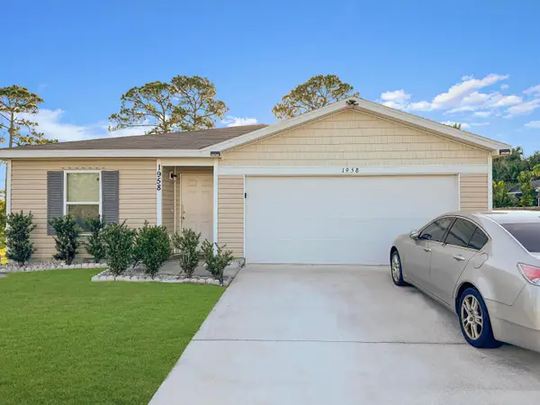 1958 SE Floresta Drive, Port St Lucie, FL 34983