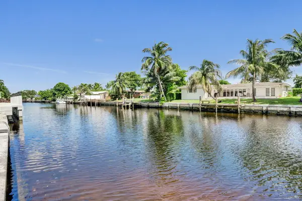 5820 NE 14th Way, Fort Lauderdale, FL 33334