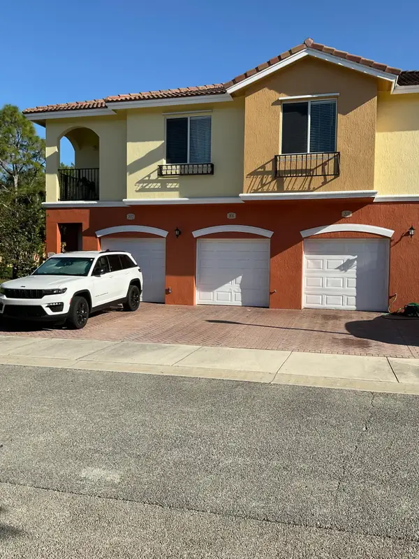 58 SE Palermo Court #101, Stuart, FL 34994