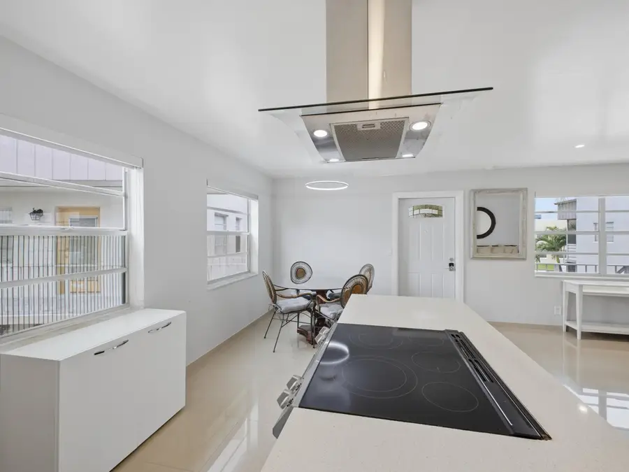 471 Capri J, Delray Beach, FL 33484 - #3