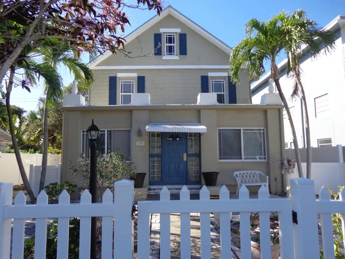 209 S Lakeside Drive, Lake Worth Beach, FL 33460 - #1