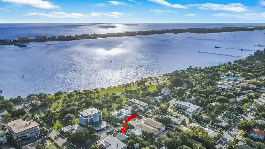 209 S Lakeside Drive, Lake Worth Beach, FL 33460 - #2