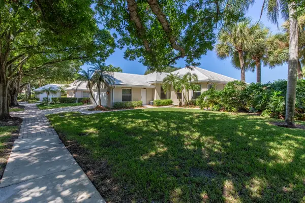 1285 Gator Trail, West Palm Beach, FL 33409
