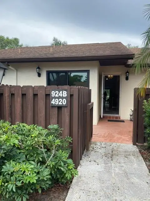 4920 Sable Pine Circle #B, West Palm Beach, FL 33417