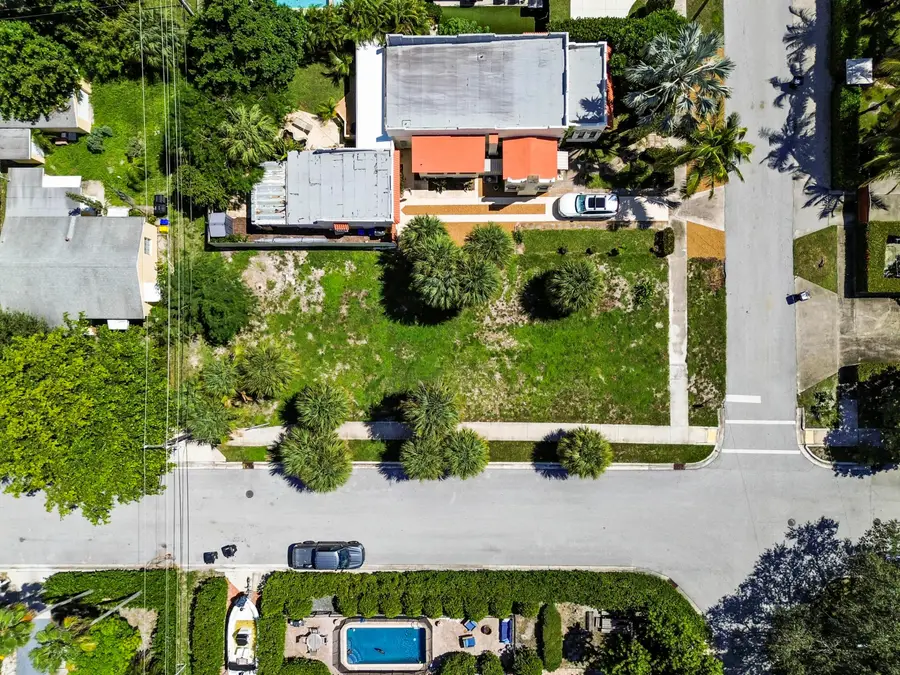128 18th Avenue N, Lake Worth, FL 33460 - #2