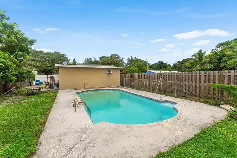 4329 Whispering Pines Road, West Palm Beach, FL 33406 - #2