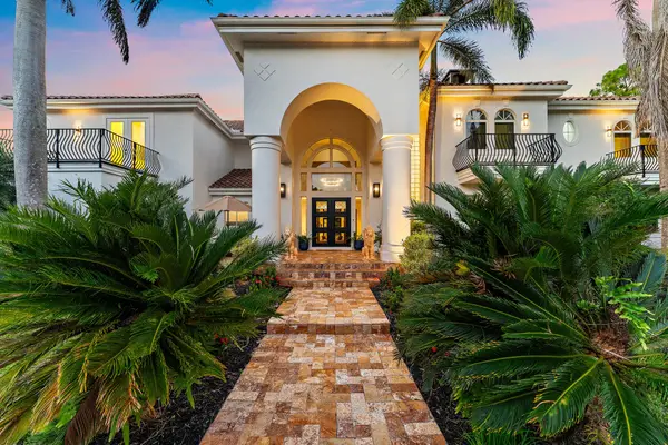 2584 SE Ranch Acres Circle, Jupiter, FL 33478