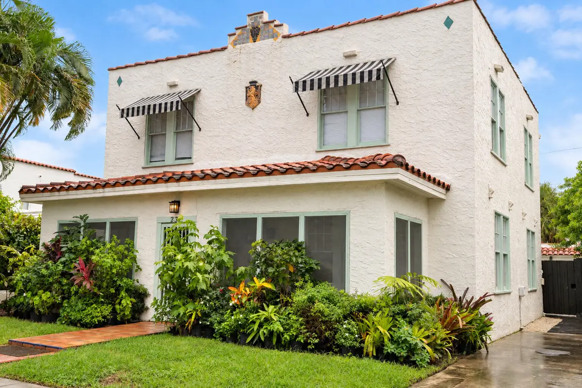 234 E Greenwood Drive, West Palm Beach, FL 33405 - #1