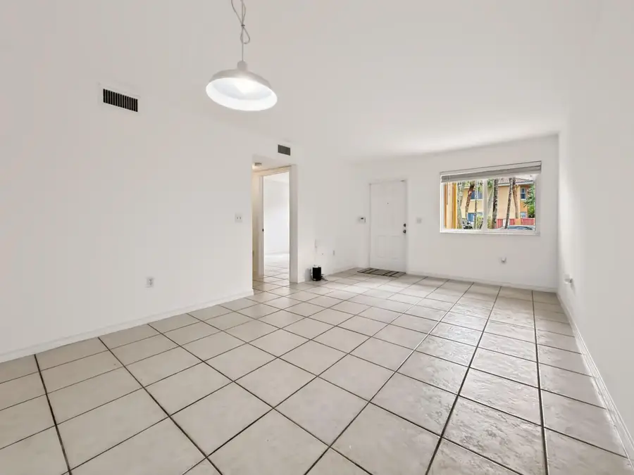 680 NW 79th Terrace, Pembroke Pines, FL 33024 - #2