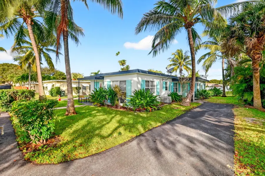 323 De Carie Street #1, Delray Beach, FL 33444 - #2