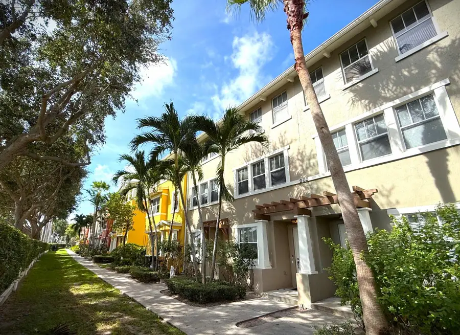 960 Millbrae Court #4, West Palm Beach, FL 33401 - #2
