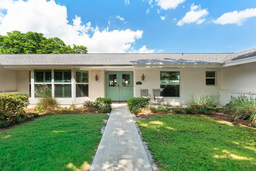 817 Anchorage Drive, North Palm Beach, FL 33408 - #2