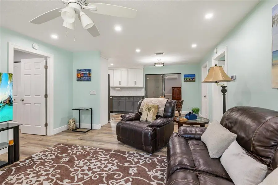 3209 12th Street Sw, Vero Beach, FL 32968 - #3