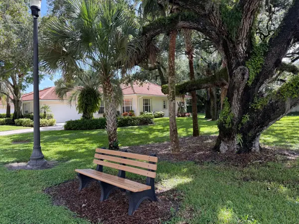 349 Kelsey Park Circle, Palm Beach Gardens, FL 33410